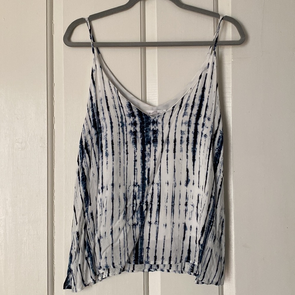 Olivaceous, size large, tie dye flowy cami